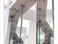 Miroir, mon beau miroir, suis-je assez belle�? -- 09/11/04