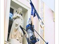 Voir le monde � l'envers? Voir le monde � l'endroit? -- 29/12/05